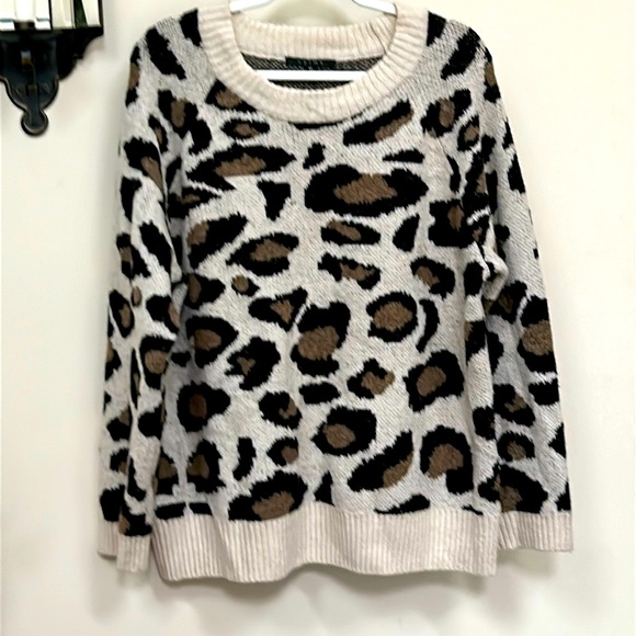 Cyrus Animal Print Sweater XL - Picture 3 of 7